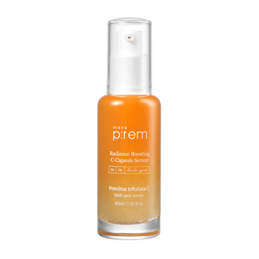  En flaska Make P:rem Radiance Boosting C-Capsule Serum mot en vit bakgrund.